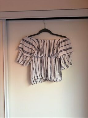 Off-Shoulder White Crop Top